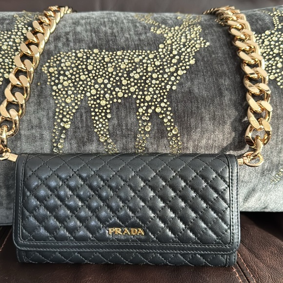 Authentic Prada Diamond Quilted Continental Wallet - Picture 4 of 12